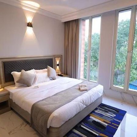 Fabhotel Prime Hampton By Ic'S Noida Exterior photo