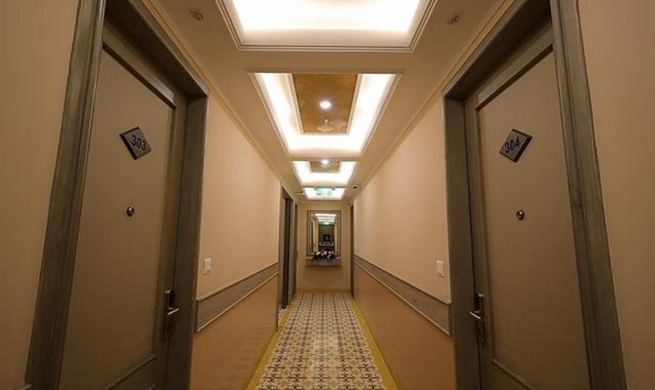 Fabhotel Prime Hampton By Ic'S Noida Exterior photo