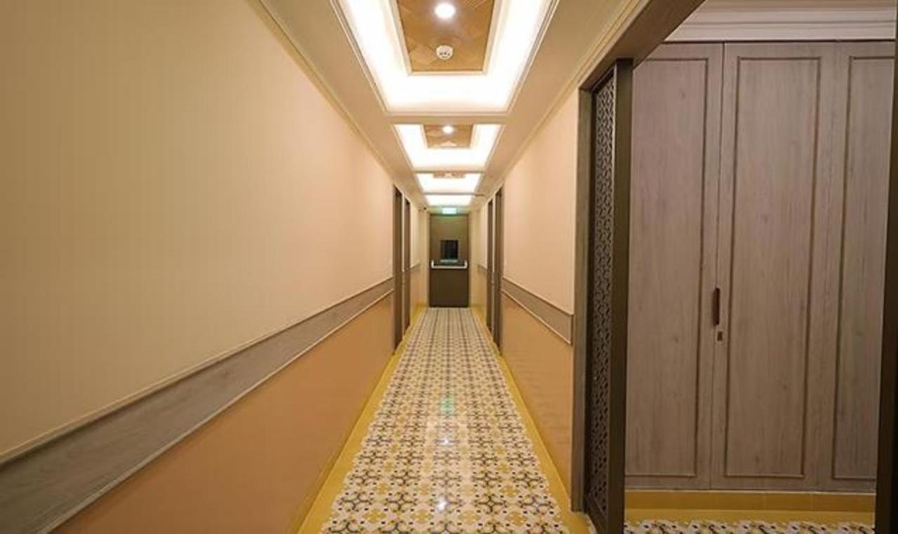 Fabhotel Prime Hampton By Ic'S Noida Exterior photo