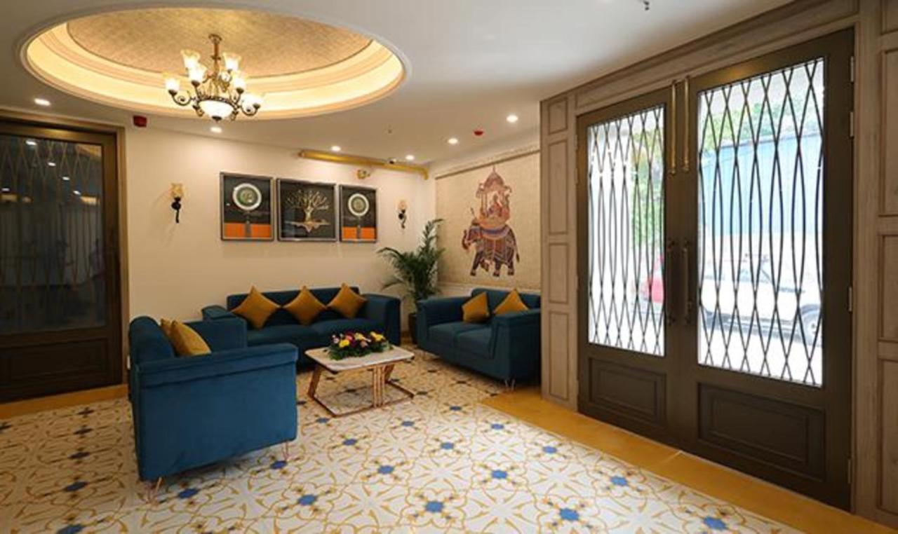 Fabhotel Prime Hampton By Ic'S Noida Exterior photo